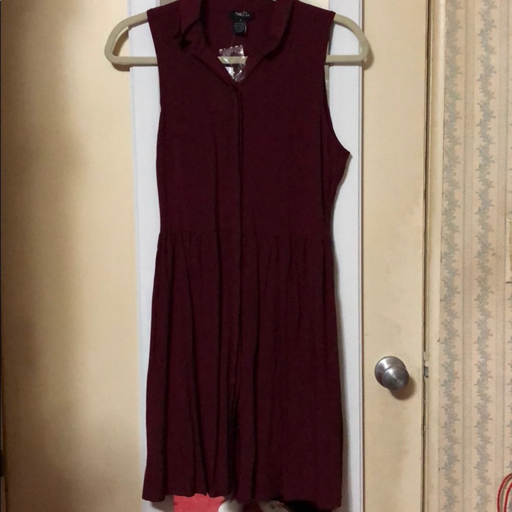 Sleeveless dress